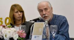 Foto de la galería: Aniversario de Emsa: ofrenda floral en el cementerio y placa en La Tablada