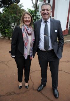 Foto de la galería: Aniversario de Emsa: ofrenda floral en el cementerio y placa en La Tablada