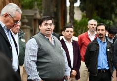 Foto de la galería: Aniversario de Emsa: ofrenda floral en el cementerio y placa en La Tablada