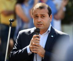 Foto de la galería: Misiones recordó a las víctimas de la AMIA con un acto en la plaza 9 de Julio