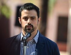 Foto de la galería: Misiones recordó a las víctimas de la AMIA con un acto en la plaza 9 de Julio