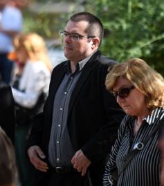 Foto de la galería: Misiones recordó a las víctimas de la AMIA con un acto en la plaza 9 de Julio