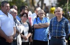 Foto de la galería: Misiones recordó a las víctimas de la AMIA con un acto en la plaza 9 de Julio