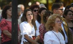 Foto de la galería: Misiones recordó a las víctimas de la AMIA con un acto en la plaza 9 de Julio