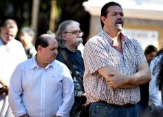 Foto de la galería: Misiones recordó a las víctimas de la AMIA con un acto en la plaza 9 de Julio