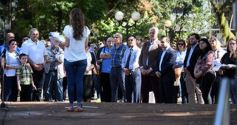 Foto de la galería: Misiones recordó a las víctimas de la AMIA con un acto en la plaza 9 de Julio