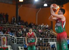 Foto de la galería: Misiones vibra al ritmo del Campeonato Argentino de Básquet de Mayores: todas las postales de la apertura