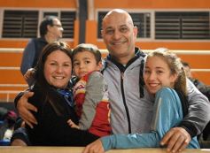 Foto de la galería: Misiones vibra al ritmo del Campeonato Argentino de Básquet de Mayores: todas las postales de la apertura