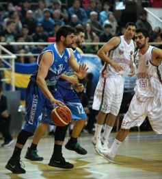 Foto de la galería: Argentino de Básquet: el público misionero dio el ejemplo, pese al peor momento de su selección