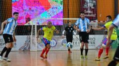 Foto de la galería: El público posadeño disfrutó del desafío mundialista entre Argentina y Colombia