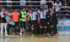 Foto de la galería: El público posadeño disfrutó del desafío mundialista entre Argentina y Colombia