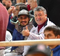 Foto de la galería: El público posadeño disfrutó del desafío mundialista entre Argentina y Colombia