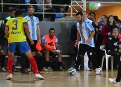 Foto de la galería: El público posadeño disfrutó del desafío mundialista entre Argentina y Colombia