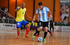 Foto de la galería: El público posadeño disfrutó del desafío mundialista entre Argentina y Colombia