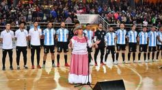 Foto de la galería: El público posadeño disfrutó del desafío mundialista entre Argentina y Colombia