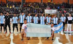 Foto de la galería: El público posadeño disfrutó del desafío mundialista entre Argentina y Colombia