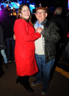 Foto de la galería: “Baile de mi tierra” convirtió a la plaza en una gran peña