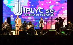 Foto de la galería: “Baile de mi tierra” convirtió a la plaza en una gran peña