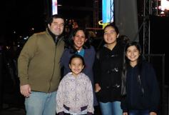 Foto de la galería: “Baile de mi tierra” convirtió a la plaza en una gran peña