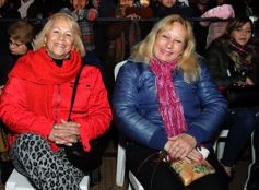 Foto de la galería: “Baile de mi tierra” convirtió a la plaza en una gran peña