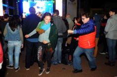 Foto de la galería: “Baile de mi tierra” convirtió a la plaza en una gran peña