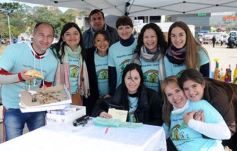 Foto de la galería: Solidaridad en la costanera posadeña: récord en elaboración y venta de pizza