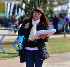 Foto de la galería: Solidaridad en la costanera posadeña: récord en elaboración y venta de pizza