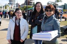Foto de la galería: Solidaridad en la costanera posadeña: récord en elaboración y venta de pizza