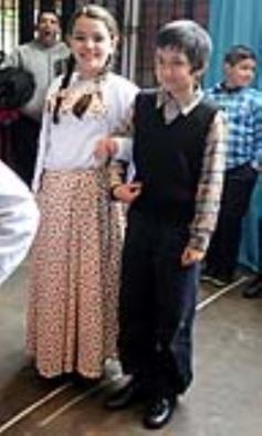 Foto de la galería: Día del Folklore en el Colegio del Carmen: pura tradición y emoción de la mano de los chicos