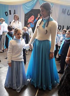 Foto de la galería: Día del Folklore en el Colegio del Carmen: pura tradición y emoción de la mano de los chicos