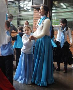 Foto de la galería: Día del Folklore en el Colegio del Carmen: pura tradición y emoción de la mano de los chicos