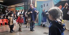 Foto de la galería: Día del Folklore en el Colegio del Carmen: pura tradición y emoción de la mano de los chicos