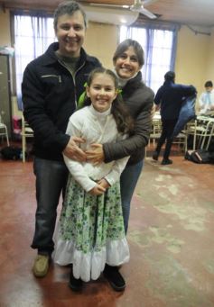 Foto de la galería: Día del Folklore en el Colegio del Carmen: pura tradición y emoción de la mano de los chicos
