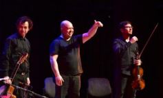 Foto de la galería: Emoción y talento: el Chango Spasiuk presentó su nuevo disco en el Teatro Lírico