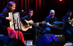 Foto de la galería: Emoción y talento: el Chango Spasiuk presentó su nuevo disco en el Teatro Lírico