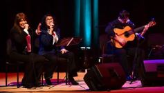 Foto de la galería: Emoción y talento: el Chango Spasiuk presentó su nuevo disco en el Teatro Lírico