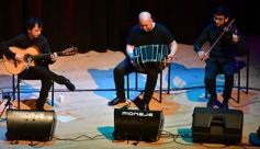 Foto de la galería: Emoción y talento: el Chango Spasiuk presentó su nuevo disco en el Teatro Lírico