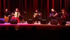 Foto de la galería: Emoción y talento: el Chango Spasiuk presentó su nuevo disco en el Teatro Lírico