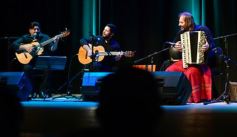 Foto de la galería: Emoción y talento: el Chango Spasiuk presentó su nuevo disco en el Teatro Lírico