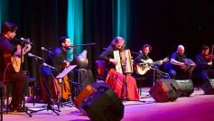 Foto de la galería: Emoción y talento: el Chango Spasiuk presentó su nuevo disco en el Teatro Lírico