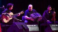 Foto de la galería: Emoción y talento: el Chango Spasiuk presentó su nuevo disco en el Teatro Lírico