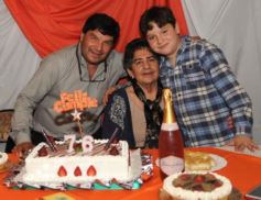 Foto de la galería: Doña Ramona reunió a la familia y festejó su cumple a lo grande