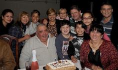 Foto de la galería: Lucio Rebollo: asado, amigos y torta, para un gran festejo