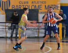 Foto de la galería: Volvió Luz y Fuerza a las competiciones de básquet: derrotó a Mitre por el Provincial