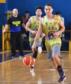 Foto de la galería: Volvió Luz y Fuerza a las competiciones de básquet: derrotó a Mitre por el Provincial