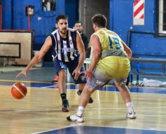 Foto de la galería: Volvió Luz y Fuerza a las competiciones de básquet: derrotó a Mitre por el Provincial