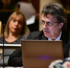 Foto de la galería: Legislatura: Misiones se adhirió a la ley nacional que regula los contratos del sector público