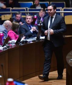 Foto de la galería: Legislatura: Misiones se adhirió a la ley nacional que regula los contratos del sector público