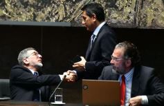 Foto de la galería: Legislatura: Misiones se adhirió a la ley nacional que regula los contratos del sector público