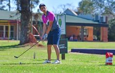 Foto de la galería: Santiago Warenycia ganó el Campeonato de Golf del Tacurú